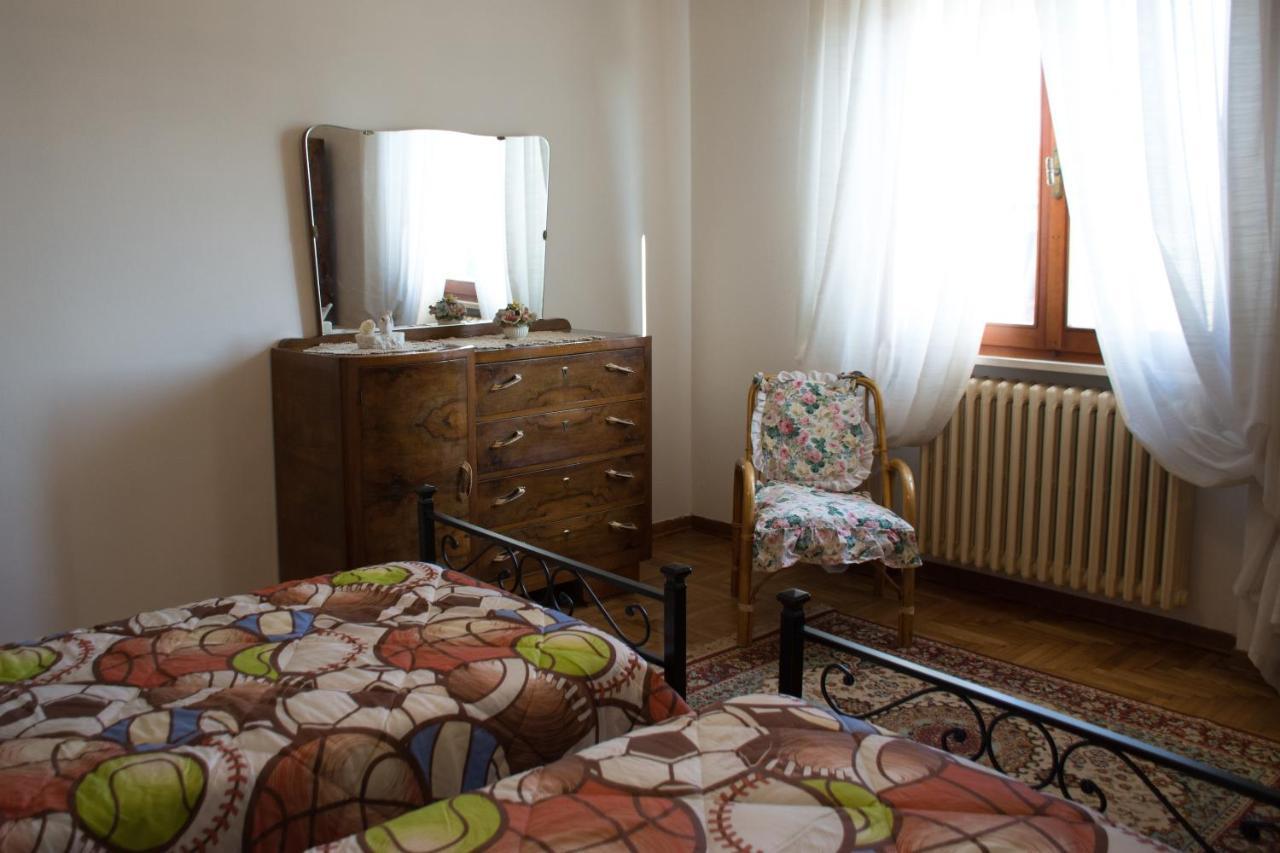 La Casa Di Lory Apartment Vinci Bagian luar foto